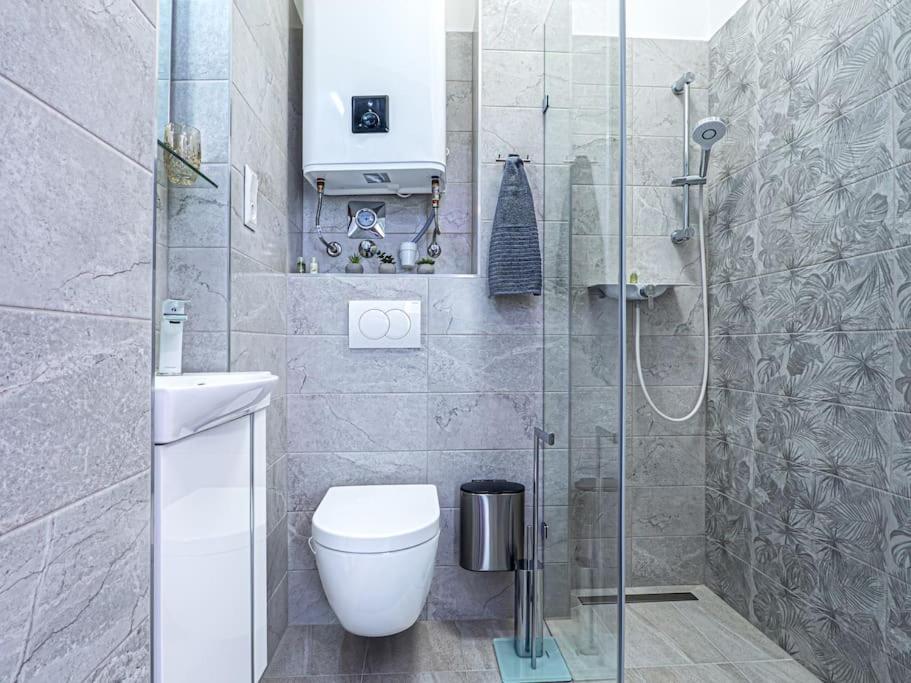 Apartamento Vidra-Lak With Private Parking Budapest Exterior foto